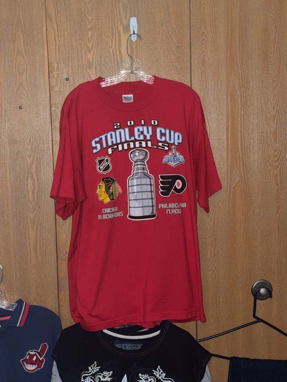 2010 Stanley Cup Finals Chicago Blackhawks vs Philadelphia Flyers T-Shirt